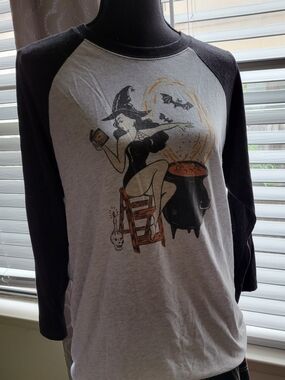 Mischief Made Witch Cauldron Graphic Raglan Tee - Black & Heather Gray